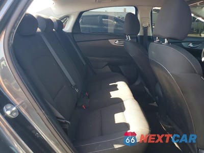 Zdjęcie 10 z 12 samochodu: 2021 KIA FORTE LXS VIN:3KPF24AD9ME346722 - miniatura