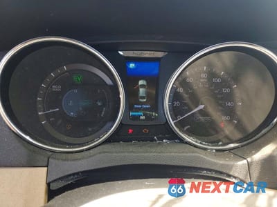 Zdjęcie 9 z 12 samochodu: 2013 HYUNDAI SONATA HYBRID VIN:KMHEC4A43DA101535 - miniatura