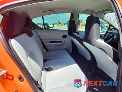 Zdjęcie 10 z 12 samochodu: 2013 TOYOTA PRIUS C ONE VIN:JTDKDTB31D1050282 - miniatura