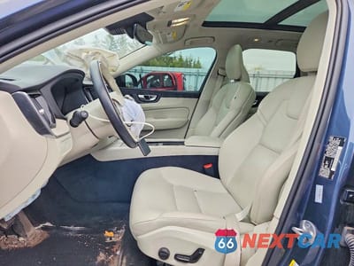 Zdjęcie 7 z 13 samochodu: 2023 VOLVO XC60 PLUS VIN:LYV062RW7PB313657 - miniatura