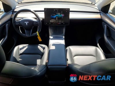 Zdjęcie 8 z 12 samochodu: 2024 TESLA MODEL Y VIN:7SAYGDEE4RA223053 - miniatura