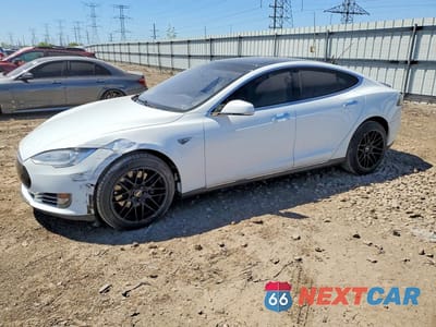 2015 TESLA MODEL S 70D 5YJSA1S29FF084890 - główne zdjęcie licytacji z USA - miniatura