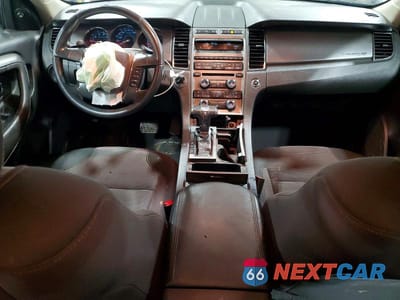 Zdjęcie 8 z 12 samochodu: 2010 FORD TAURUS SEL VIN:1FAHP2EW0AG132682 - miniatura