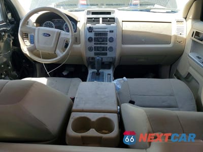 Zdjęcie 8 z 13 samochodu: 2012 FORD ESCAPE XLT VIN:1FMCU0D79CKA94831 - miniatura