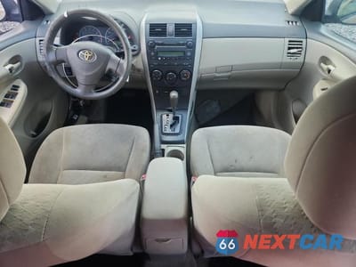 Zdjęcie 8 z 12 samochodu: 2009 TOYOTA COROLLA LE VIN:1NXBU40E99Z022189 - miniatura