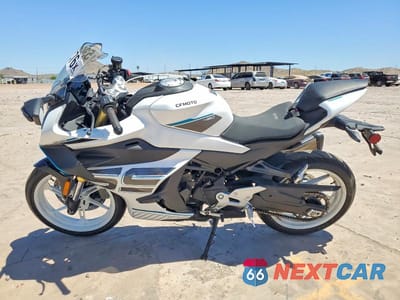 Trzecie zdjęcie samochodu z tyłu: 2026 CF MOTO 450SS VIN:LCEPESLP8T6001824 - miniatura
