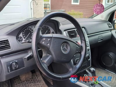 Zdjęcie 9 z 10 samochodu: 2008 MERCEDES-BENZ B200 VIN:WDDFH33XX8J322475 - miniatura