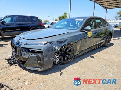 2024 BMW I7 XDRIVE60 WBY53EJ03RCS55650 - główne zdjęcie licytacji z USA - miniatura