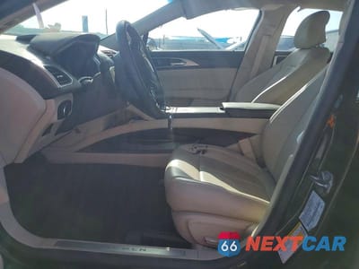 Zdjęcie 7 z 13 samochodu: 2019 LINCOLN MKZ RESERVE I VIN:3LN6L5C96KR613795 - miniatura