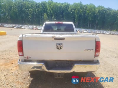 Zdjęcie 6 z 12 samochodu: 2018 RAM 3500 ST VIN:3C63R3GL4JG174100 - miniatura