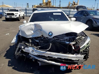 Piąte zdjęcie samochodu w środku: 2020 BMW 740 I VIN:WBA7T2C08LCD43364 - miniatura