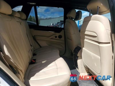 Zdjęcie 10 z 12 samochodu: 2016 BMW X5 XDRIVE35I VIN:5UXKR0C58G0P28843 - miniatura