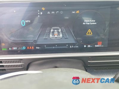 Zdjęcie 9 z 12 samochodu: 2023 HYUNDAI IONIQ 6 LIMITED VIN:KMHM54AC3PA041192 - miniatura