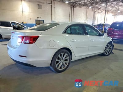 Trzecie zdjęcie samochodu z tyłu: 2015 CHEVROLET MALIBU 2LT VIN:1G11D5SL6FU125382 - miniatura