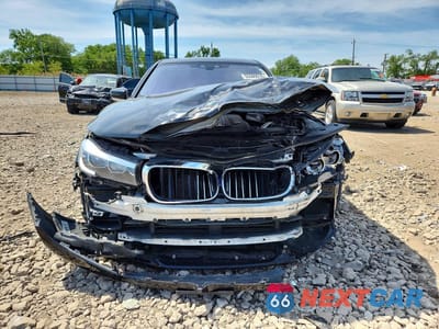 Piąte zdjęcie samochodu w środku: 2019 BMW 740 XI VIN:WBA7E4C58KGV28536 - miniatura