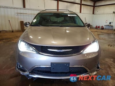 Piąte zdjęcie samochodu w środku: 2018 CHRYSLER PACIFICA LIMITED VIN:2C4RC1GG0JR169319 - miniatura