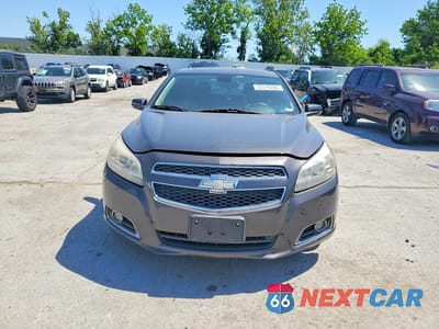 Piąte zdjęcie samochodu w środku: 2013 CHEVROLET MALIBU 2LT VIN:1G11E5SA2DF227243 - miniatura