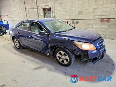 Czwarte zdjęcie samochodu z boku: 2013 CHEVROLET MALIBU LS VIN:1G11A5SA1DU108722 - miniatura
