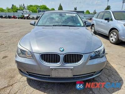 Piąte zdjęcie samochodu w środku: 2010 BMW 528 I VIN:WBANU5C56AC129579 - miniatura