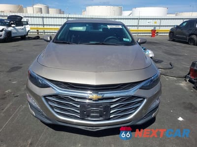 Piąte zdjęcie samochodu w środku: 2022 CHEVROLET MALIBU LT VIN:1G1ZD5ST8NF118553 - miniatura