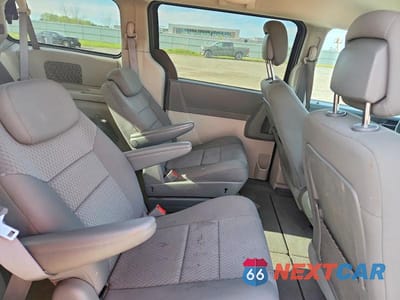 Zdjęcie 11 z 13 samochodu: 2010 DODGE GRAND CARAVAN SE VIN:2D4RN4DE0AR439263 - miniatura