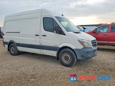 Czwarte zdjęcie samochodu z boku: 2014 MERCEDES-BENZ 2500 CREW VIN:WD3PE7CC1E5855762 - miniatura