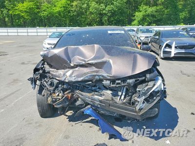 Piąte zdjęcie samochodu w środku: 2017 KIA FORTE LX VIN:3KPFK4A73HE013562 - miniatura