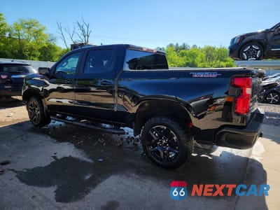 Drugie zdjęcie samochodu z przodu: 2025 CHEVROLET SILVERADO K1500 LT TRAIL BOSS VIN:3GCUKFED6SG201037 - miniatura
