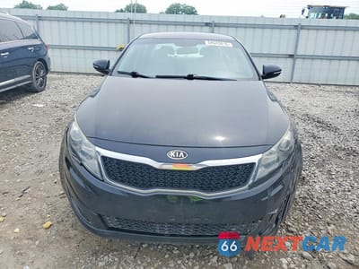 Piąte zdjęcie samochodu w środku: 2012 KIA OPTIMA LX VIN:KNAGM4A77C5291381 - miniatura