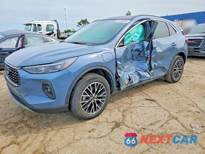 2025 FORD ESCAPE 1FMCU0E12SUA10510 - główne zdjęcie licytacji z USA - miniatura