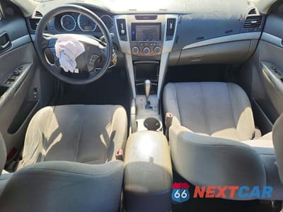Zdjęcie 8 z 12 samochodu: 2010 HYUNDAI SONATA GLS VIN:5NPET4AC4AH634932 - miniatura