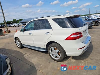 Drugie zdjęcie samochodu z przodu: 2013 MERCEDES-BENZ ML 550 4MATIC VIN:4JGDA7DB4DA100925 - miniatura