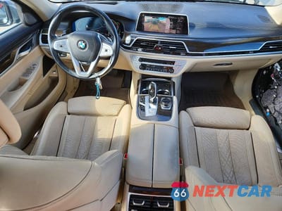 Zdjęcie 8 z 12 samochodu: 2020 BMW 750 XI VIN:WBA7U2C07LGJ59956 - miniatura