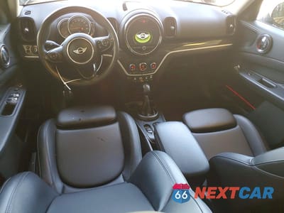 Zdjęcie 8 z 12 samochodu: 2018 MINI COOPER S COUNTRYMAN ALL4 VIN:WMZYT5C36J3E60005 - miniatura