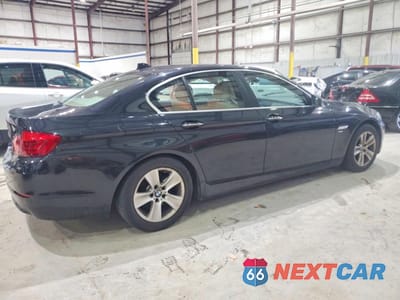 Trzecie zdjęcie samochodu z tyłu: 2012 BMW 528 XI VIN:WBAXH5C5XCDW09621 - miniatura