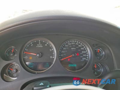 Zdjęcie 9 z 13 samochodu: 2012 CHEVROLET SUBURBAN K1500 LT VIN:1GNSKJE78CR199515 - miniatura