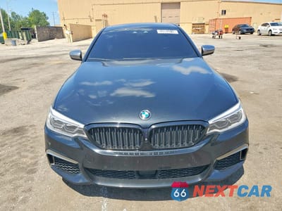 Piąte zdjęcie samochodu w środku: 2020 BMW M550XI VIN:WBAJS7C05LCD53856 - miniatura