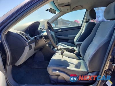 Zdjęcie 7 z 12 samochodu: 2006 HONDA ACCORD LX VIN:1HGCM564X6A136827 - miniatura