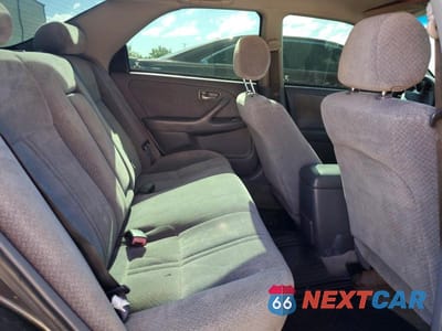 Zdjęcie 10 z 12 samochodu: 2000 TOYOTA CAMRY LE VIN:4T1BG22K47U976751 - miniatura