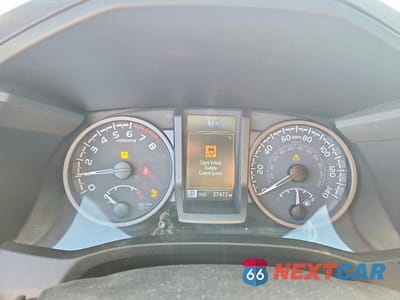 Zdjęcie 9 z 13 samochodu: 2021 TOYOTA TACOMA TRD SPORT VIN:5TFAZ5CN0MX112258 - miniatura