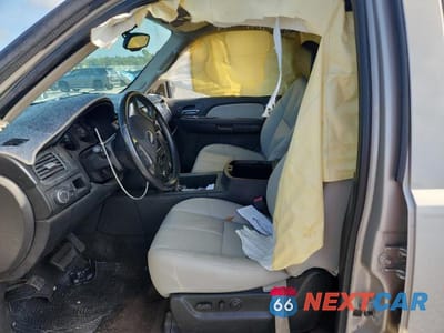 Zdjęcie 7 z 13 samochodu: 2007 CHEVROLET SUBURBAN C1500 VIN:3GNFC16J87G230566 - miniatura