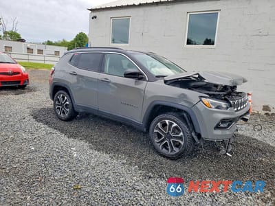 Czwarte zdjęcie samochodu z boku: 2022 JEEP COMPASS LIMITED VIN:3C4NJDCB4NT232991 - miniatura