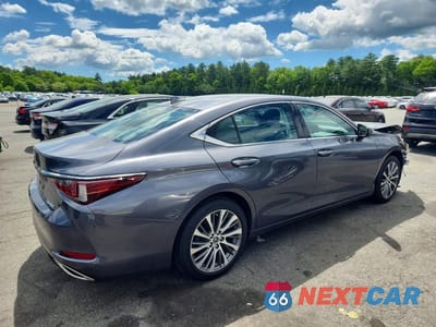 Trzecie zdjęcie samochodu z tyłu: 2019 LEXUS ES 350 VIN:58ABZ1B11KU048004 - miniatura