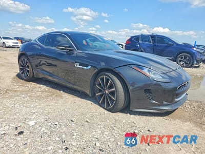 Czwarte zdjęcie samochodu z boku: 2015 JAGUAR F-TYPE VIN:SAJWA6AT7F8K20007 - miniatura