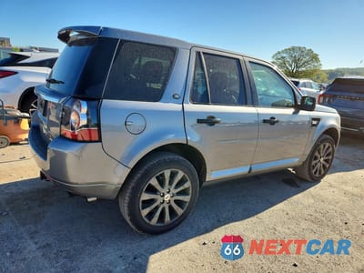 Trzecie zdjęcie samochodu z tyłu: 2014 LAND ROVER LR2 HSE VIN:SALFR2BG3EH406703 - miniatura