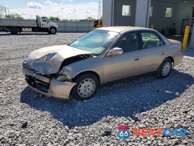 2001 HONDA ACCORD LX 1HGCG554X1A017810 - główne zdjęcie licytacji z USA - miniatura