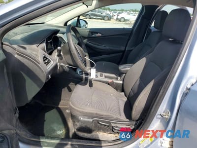 Zdjęcie 7 z 12 samochodu: 2018 CHEVROLET CRUZE LS VIN:1G1BC5SM1J7207737 - miniatura