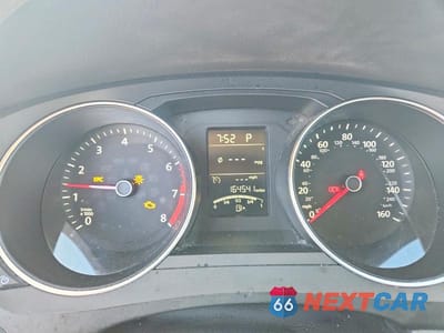 Zdjęcie 9 z 12 samochodu: 2016 VOLKSWAGEN JETTA SE VIN:3VWD67AJXGM345279 - miniatura