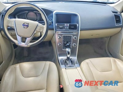 Zdjęcie 8 z 12 samochodu: 2016 VOLVO XC60 T5 PREMIER VIN:YV440MDK0G2823446 - miniatura