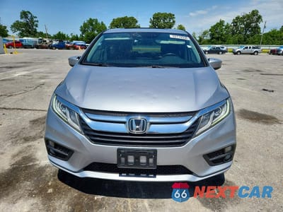 Piąte zdjęcie samochodu w środku: 2018 HONDA ODYSSEY EXL VIN:5FNRL6H79JB020141 - miniatura